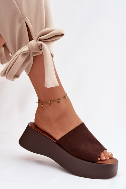 sieviešu čības ar platformu CzekoladoIne Liorisse