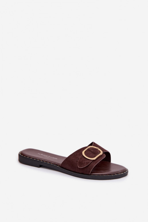 Sieviešu čības ar platām papēžiem un zelta sprādzēm šokolādes krāsā Selivelle