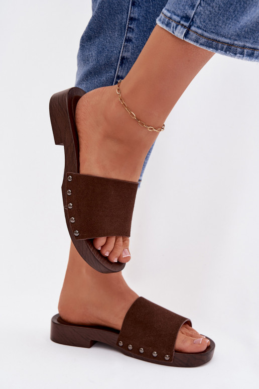 sieviešu čības ar kniedēm ar platiem papēžiem CzekoladoIne Amelvessa