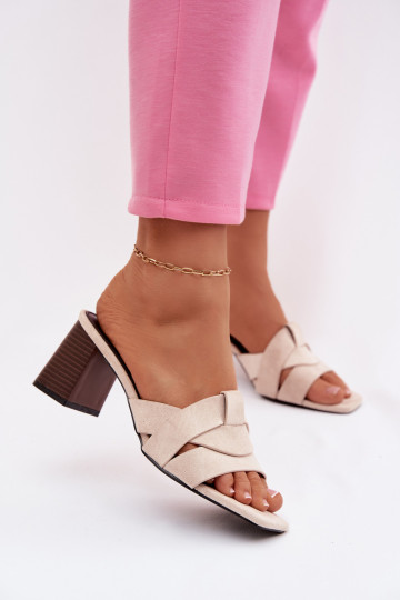 sieviešu čības ar papēdi Ar svītrām Eko zamšādaoIne smilšu krāsas Corivelle