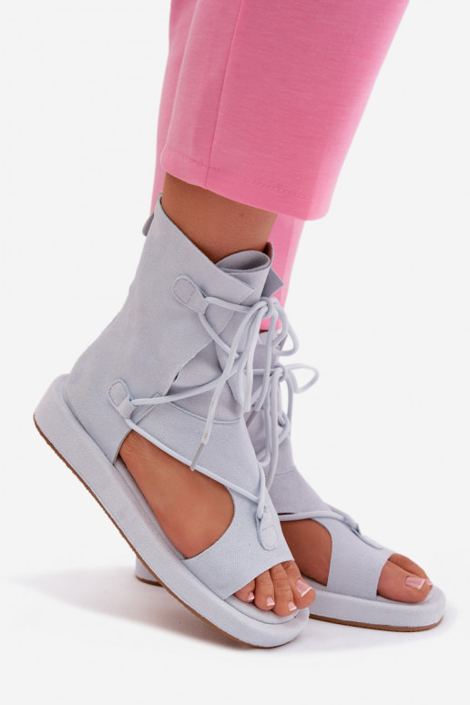 Sieviešu basenes Eko zamšādaoIne ar stulmu I INiązaniem gaiši zilas krāsas Ferlisse