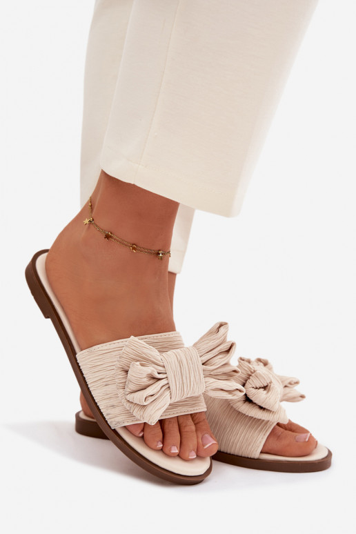 Sieviešu čības ar platām papēžiem un lentēm smilšu krāsā Amivelle