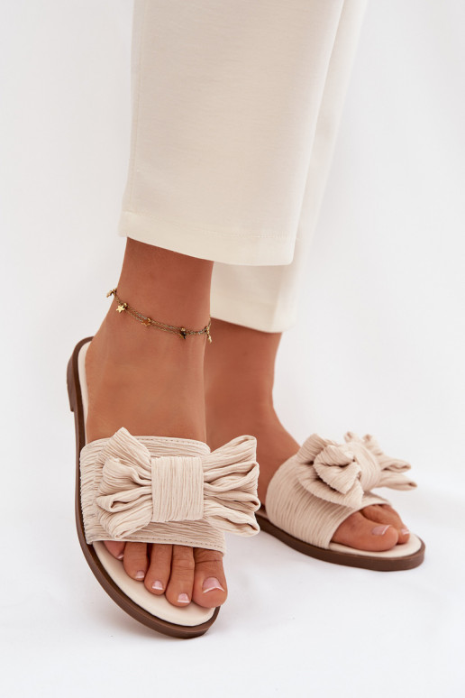 Sieviešu čības ar platām papēžiem un lentēm smilšu krāsā Amivelle