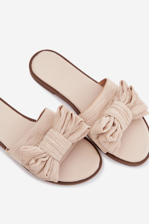 Sieviešu čības ar platām papēžiem un lentēm smilšu krāsā Amivelle