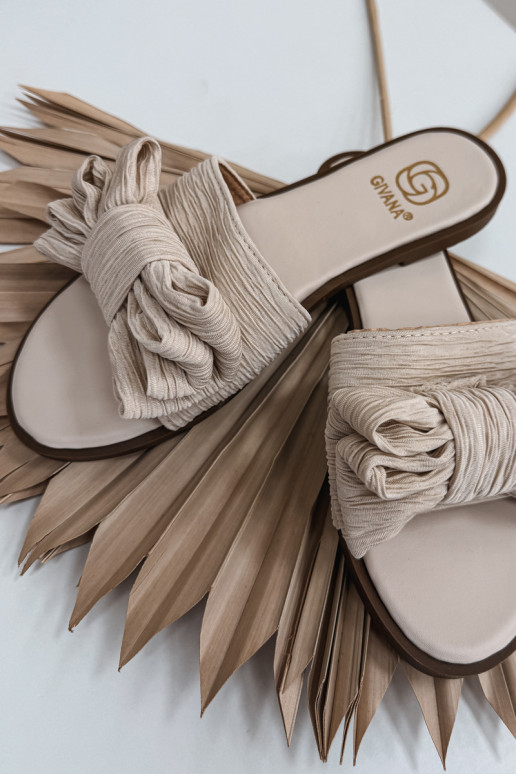 Sieviešu čības ar platām papēžiem un lentēm smilšu krāsā Amivelle