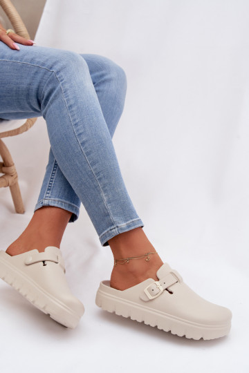 Vieglas čības uz pirksta sieviešu čības ar siksniņām I ar sprādzēm smilšu krāsas Larinie