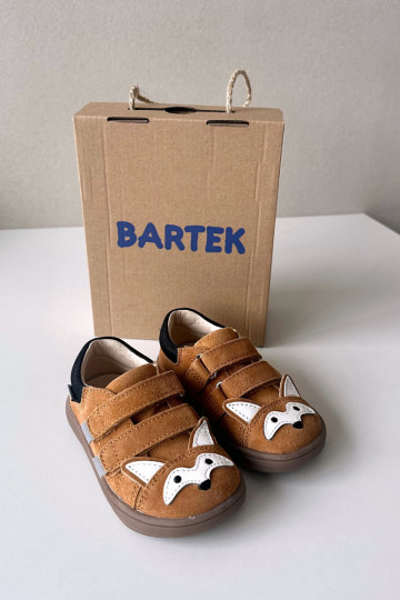 Ādas barefoot bērnu zābaki ar Lisas tēmu Bartek 8600563 brūnā krāsā 2