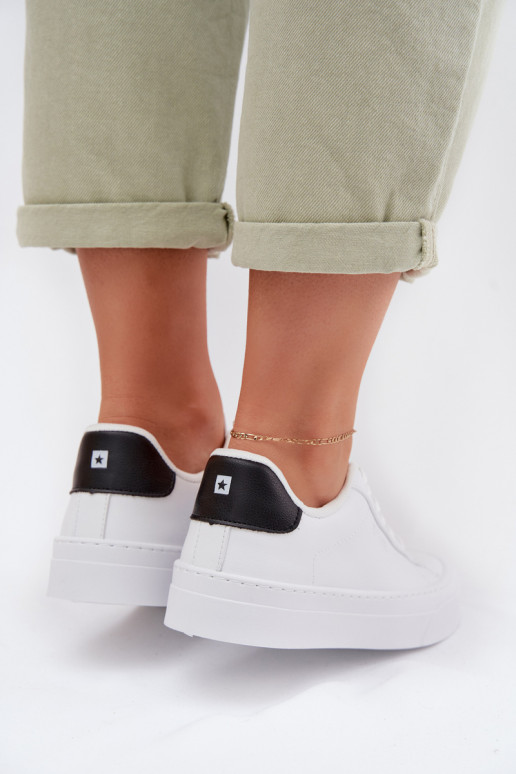 Sneakers modeļa apavi Sieviešu no eko ādas Big Star TT274928 HI-POLY SYSTEM baltas krāsas