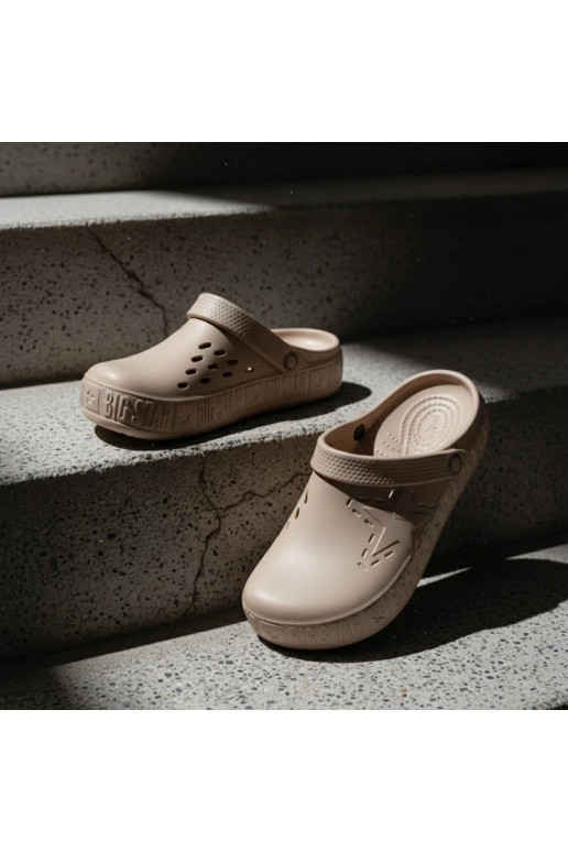 Čības Tukšas Sieviešu Vieglas čības uz pirksta Big Star TT274A083 smilšu krāsas