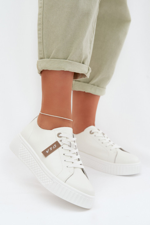 Sneakers modeļa apavi SieviešuIeslēgtsturalnej Skóry D&A GR61-5591 baltas krāsas