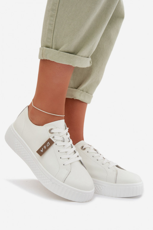 Sneakers modeļa apavi SieviešuIeslēgtsturalnej Skóry D&A GR61-5591 baltas krāsas