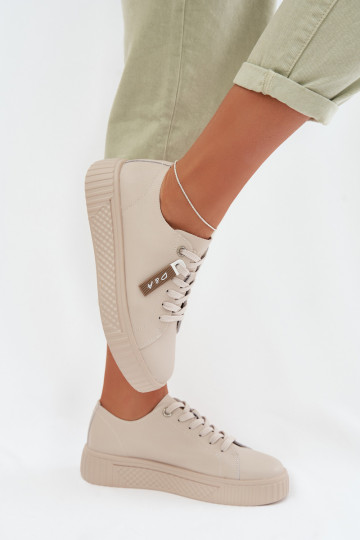 Sneakers modeļa apavi SieviešuIeslēgtsturalnej Skóry D&A GR61-5591 smilšu krāsas