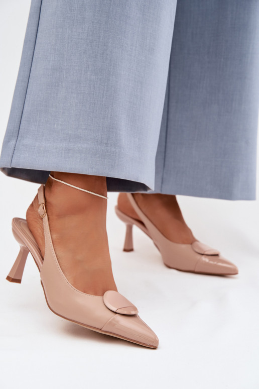 Sieviešu basenes ar papēdi Ar greznu Detalem smilšu krāsas Tā irriae