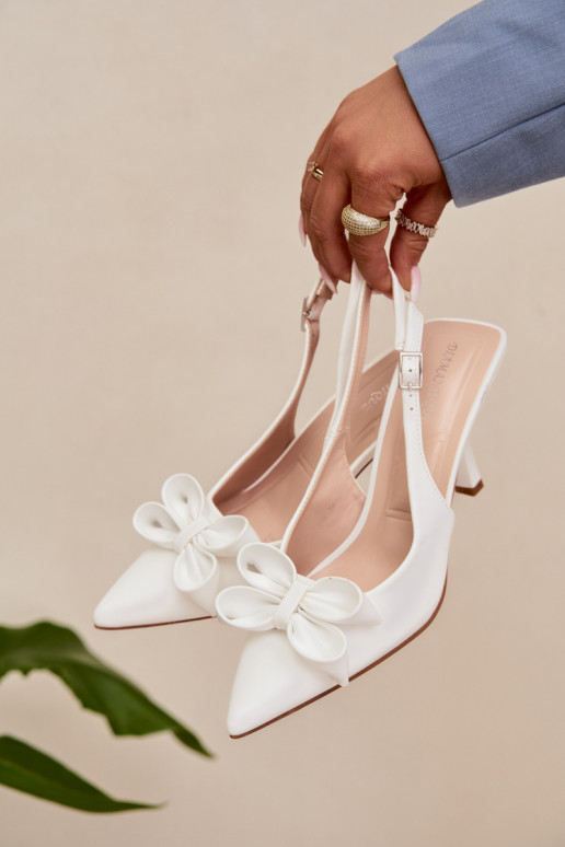 Sieviešu basenes ar papēdi ar bantītēm baltas krāsas Jonera