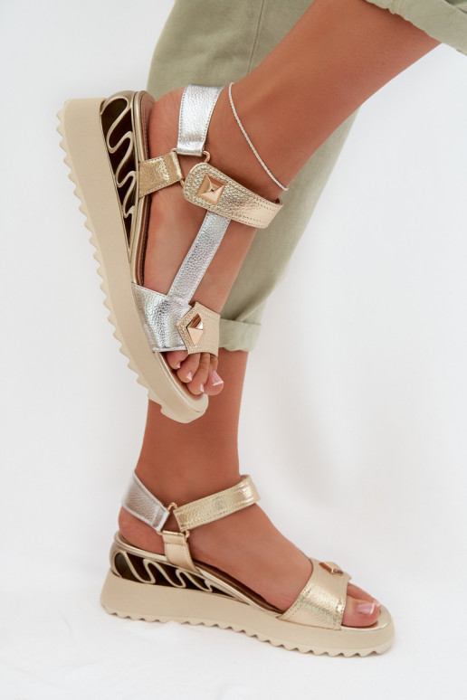 Sieviešu basenes Sieviešu ar platformu D&A CR61-3078 Zelta krāsas