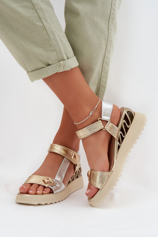 Sieviešu basenes Sieviešu ar platformu D&A CR61-3078 Zelta krāsas