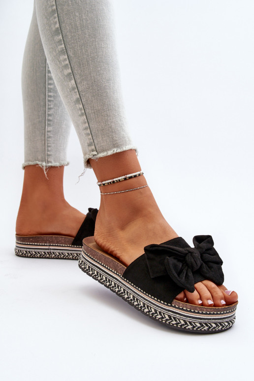 sieviešu čības ar platformu ar bantītēm melnas krāsas Evatria