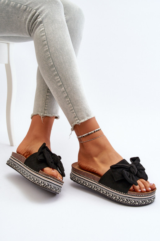 sieviešu čības ar platformu ar bantītēm melnas krāsas Evatria