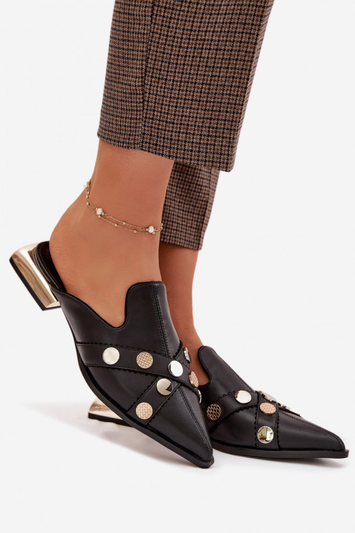 Čibas no dabīgas ādas Mule Sieviešu ar siksniņām D&A CR61-3058 melnas krāsas