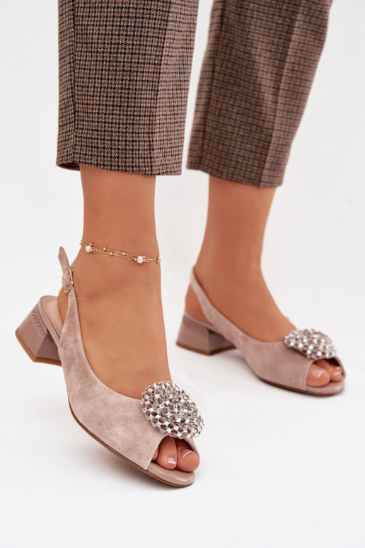 Sieviešu basenes Sieviešu Klockā ar ornamentiem D&A CR61-3030 smilšu krāsas