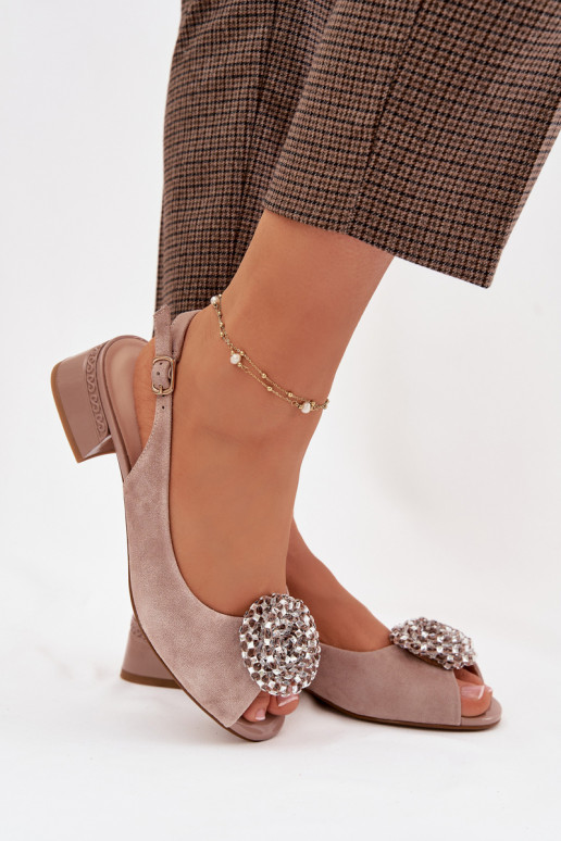 Sieviešu basenes Sieviešu Klockā ar ornamentiem D&A CR61-3030 smilšu krāsas