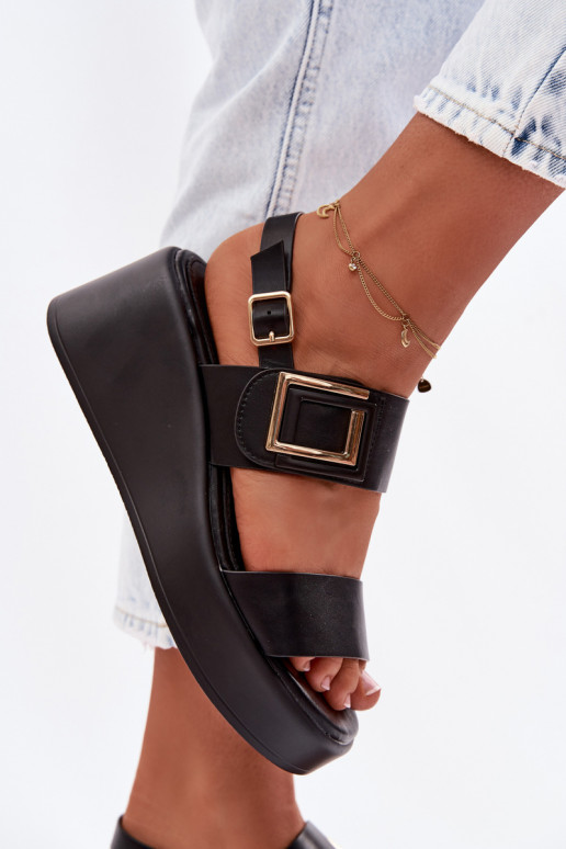 Sieviešu basenes ar platformu Ar greznu Detalem melnas krāsas Nelira