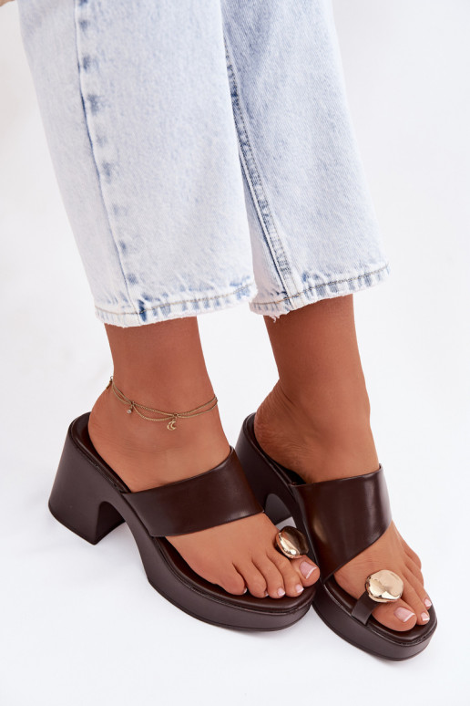 sieviešu čības Ieslēgts SłupkoInym Obcasie Ze Zelta krāsasm Detalem CzekoladoIne Sinora