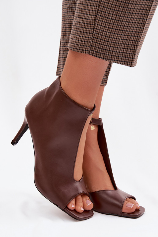 Sieviešu basenes ar papēdi CzekoladoIne Helira