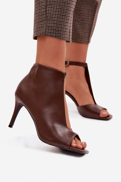 Sieviešu basenes ar papēdi CzekoladoIne Helira