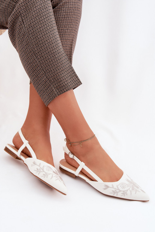 Sieviešu basenesHaftem Ieslēgts zempapēžu baltas krāsas Grelia