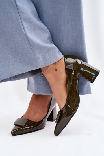 Laque Kurpes ar papēdi ar ornamentiem haki krāsas Isoline 2