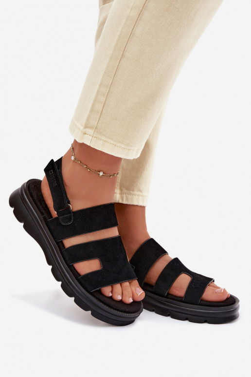 Sieviešu basenes zamšādas Big Star TT274484 melnas krāsas