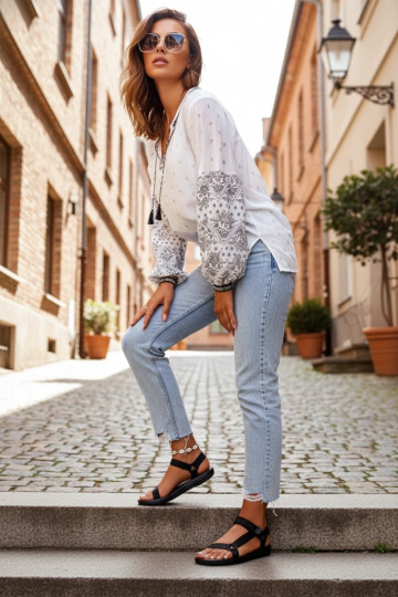 Sievišķīgs Sportiska stila sandales ar lipīgām aizdarēm melnas krāsas Vilari