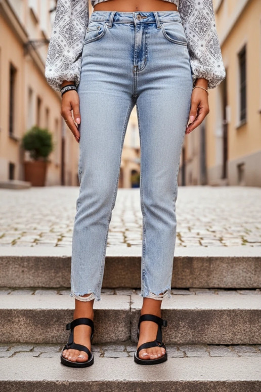 Sievišķīgs Sportiska stila sandales ar lipīgām aizdarēm melnas krāsas Vilari