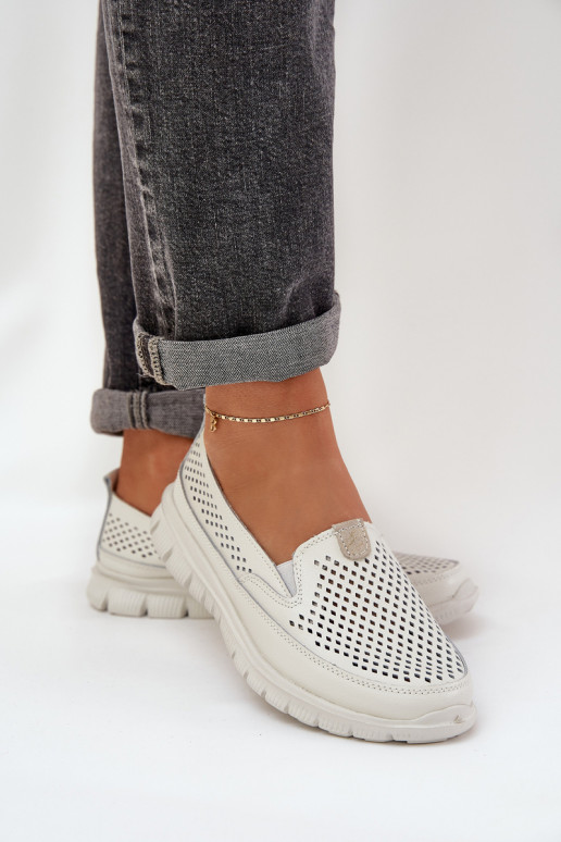 Gaisma Āda Ažūrs Sieviešu mokasīni ar apzeltītu zoli baltas krāsas Tanelora