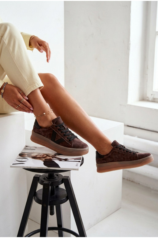 Sneakers modeļa apavi SieviešuIeslēgtsturalnego zamšādasu ar platformu Vinceza 79597 brūnas krāsas