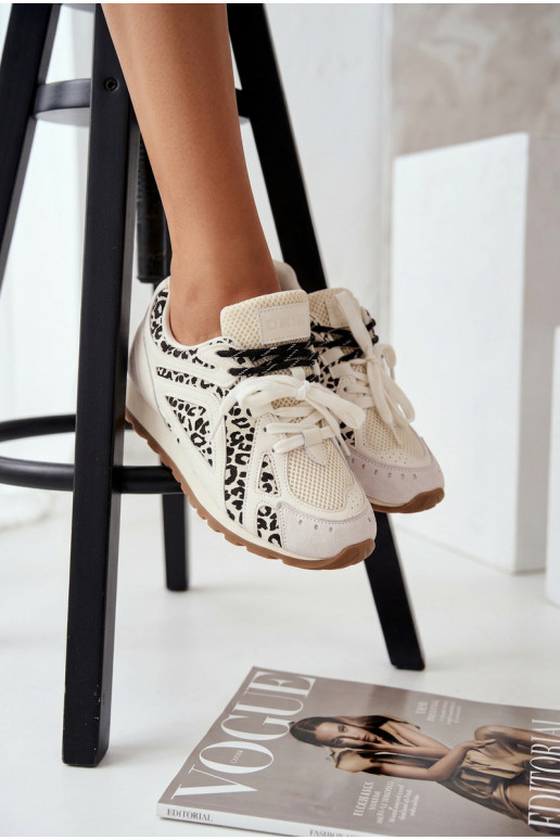 Āda zamšādas Sneakers modeļa apavi Sieviešu Big Star TT274548 baltas krāsas