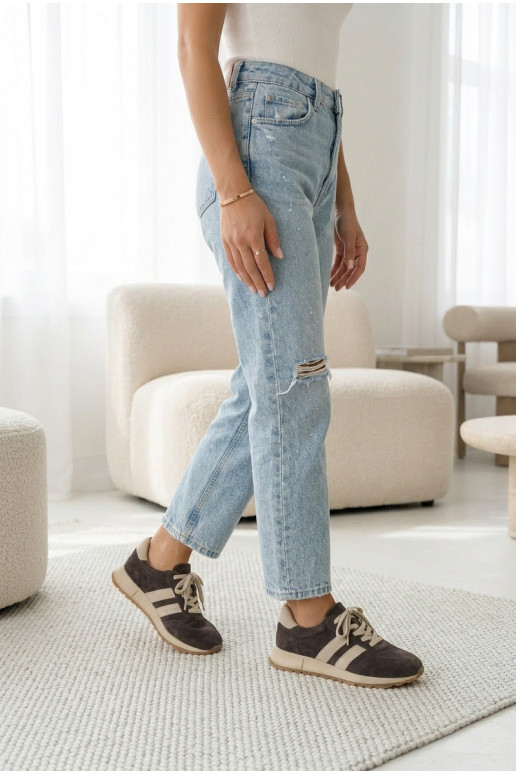 Sieviešu sporta apavi no mākslīgās ādas brūnā krāsā