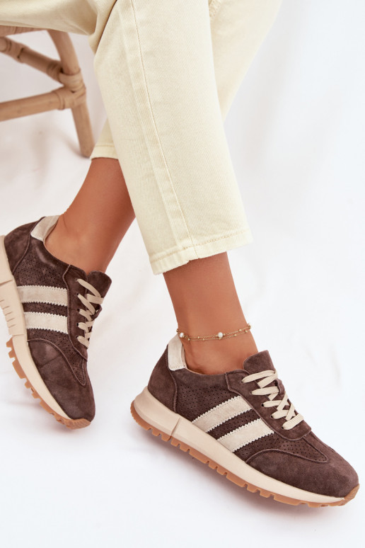 Sieviešu sporta apavi no mākslīgās ādas brūnā krāsā