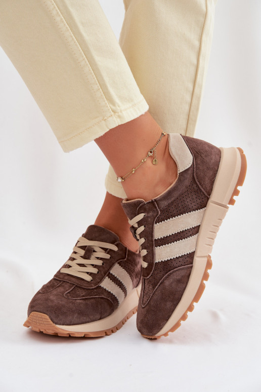 Sieviešu sporta apavi no mākslīgās ādas brūnā krāsā