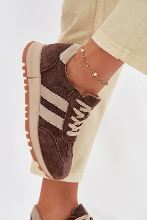 Sieviešu sporta apavi no mākslīgās ādas brūnā krāsā