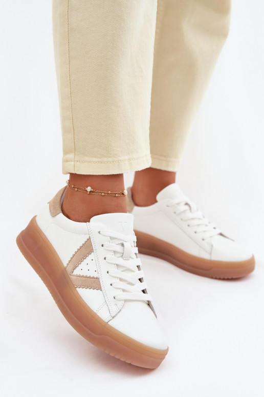 Sneakers modeļa apavi SieviešuIeslēgtsturalnej Skóry ar platformu Vinceza 79597 baltas krāsas