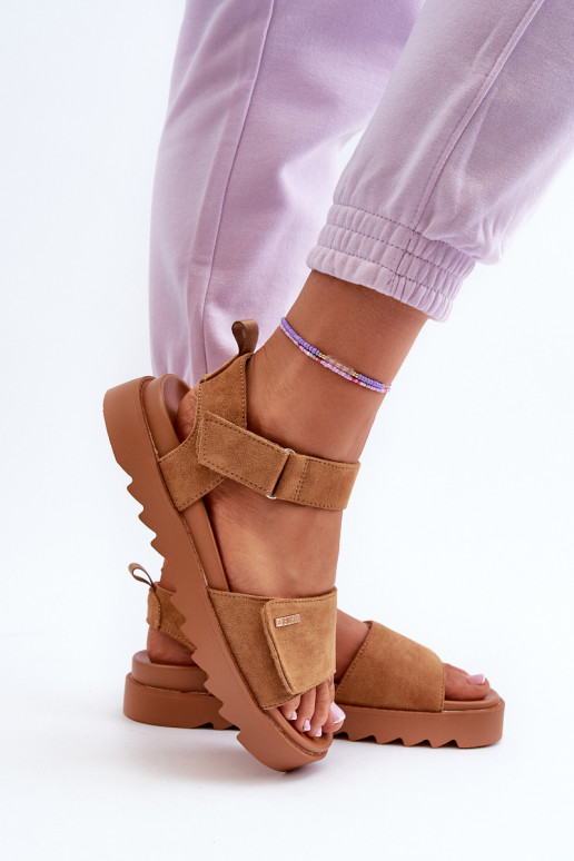 Sieviešu Zamšādas basenes ar platformu Big Star NN274705 brūnas krāsas