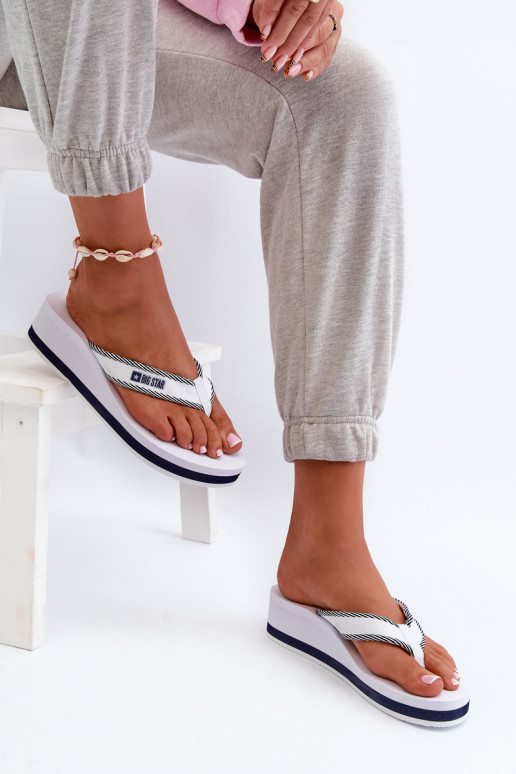 Čības modernas iešļūcenes Sieviešu ar platformu Big Star NN274A726 baltas krāsas