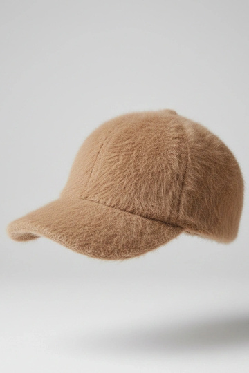 Brūna cepure ar vizieru Natis