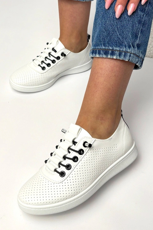 Baltie ieliekamie perforētie sporta...