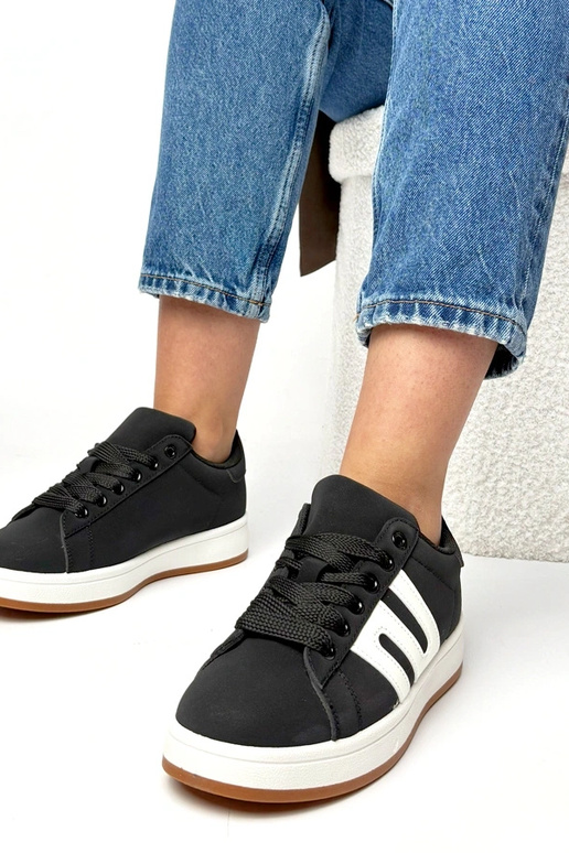 Melnie ikdienas apavi Delphine