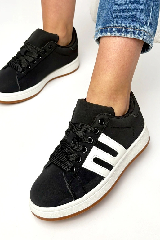 Melnie ikdienas apavi Delphine