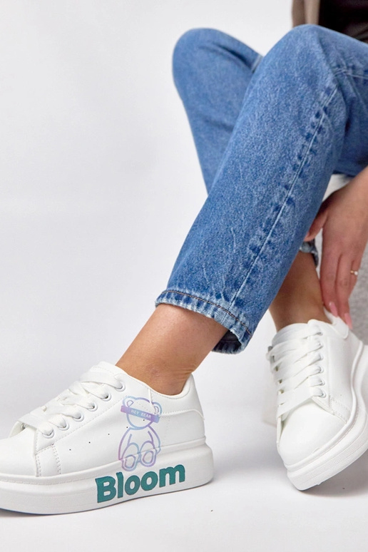 Baltie sporta apavi ar platformu un...