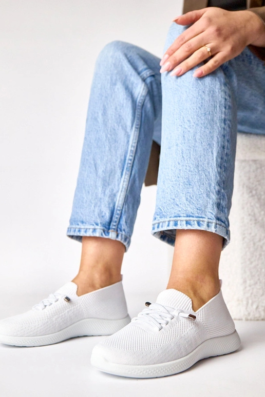 Baltie sieviešu sporta apavi Léa